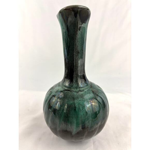 Vintage Blue Mountain Glazed Pottery Bud Table Vase 8" Green Blue - Picture 11 of 15